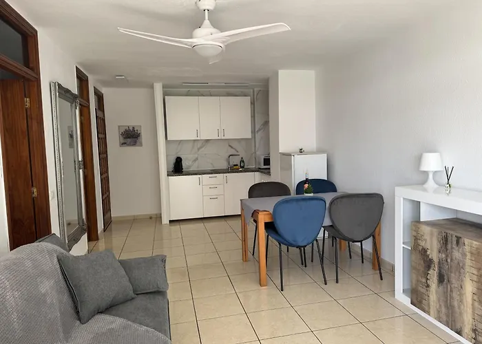 Apartamento Americas Stunning Close To The Sea In Tenerife Arona (Tenerife)