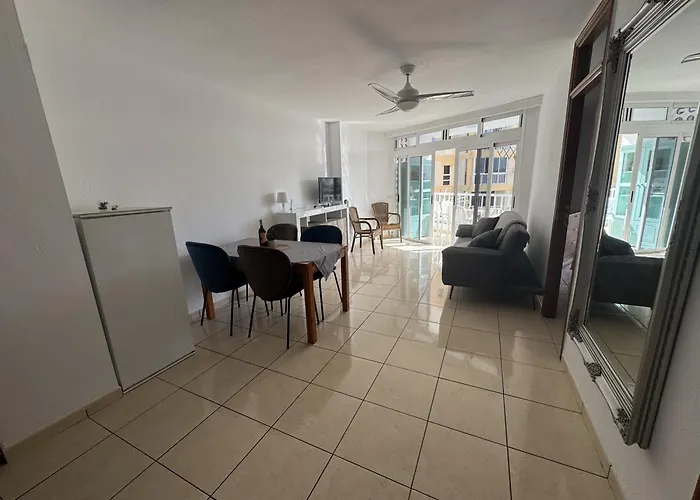 Americas Stunning Close To The Sea In Tenerife Apartment